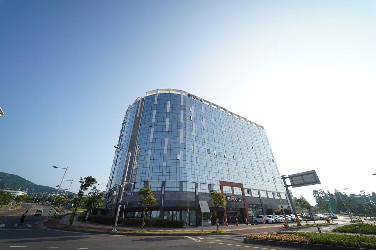 Shin Shin Hotel Jeju Worldcup Seogwipo Zewnętrze zdjęcie